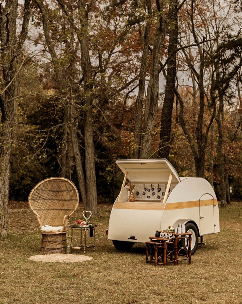 10 of the Best Mobile Bar Carts for Your Wedding