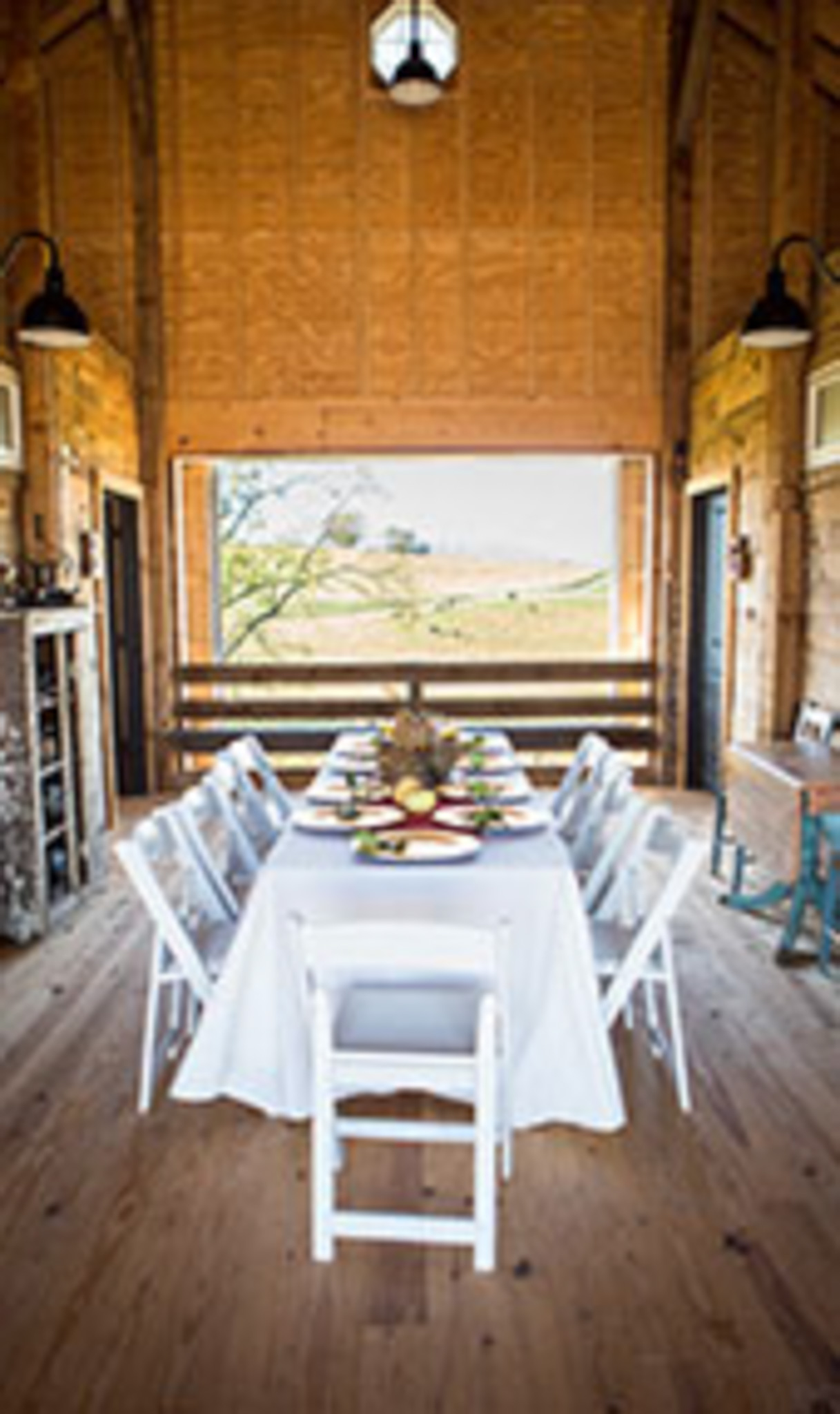 Sunny Slope Farm: Harrisonburg VA Wedding Venue, image size:1217x2048